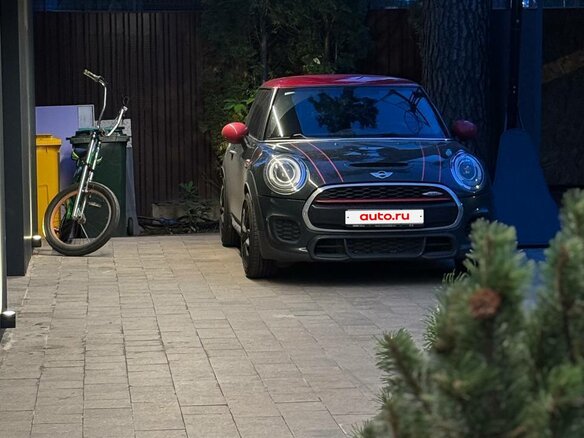 2018 Mini Hatch JCW III (F55/F56), зелёный, 2430000 рублей