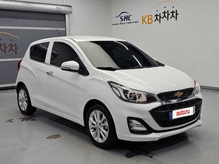 2022 Chevrolet Spark IV Рестайлинг, белый, 950000 рублей, вид 3