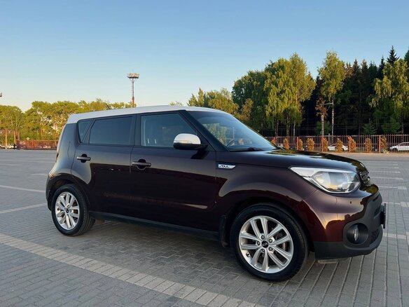 2018 Kia Soul II Рестайлинг, коричневый, 1780000 рублей