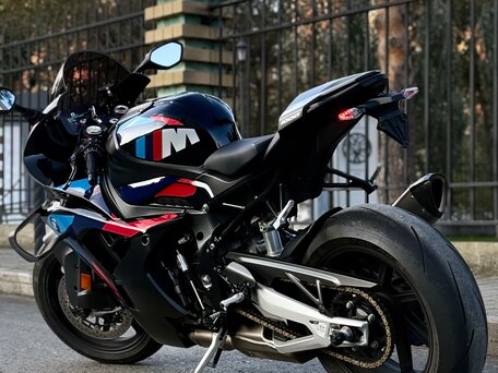 2025 BMW M 1000 RR, чёрный, 4100000 рублей, вид 2