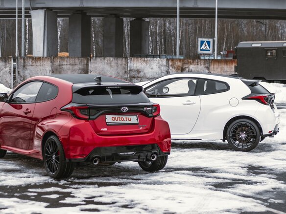 2020 Toyota Yaris IV, белый - вид 7