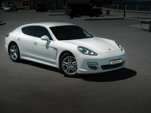 2013 Porsche Panamera 4S I, белый, 4400000 рублей - вид 28
