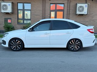 2024 Lada (ВАЗ) Granta Sport I Рестайлинг, белый, 1100000 рублей, вид 3