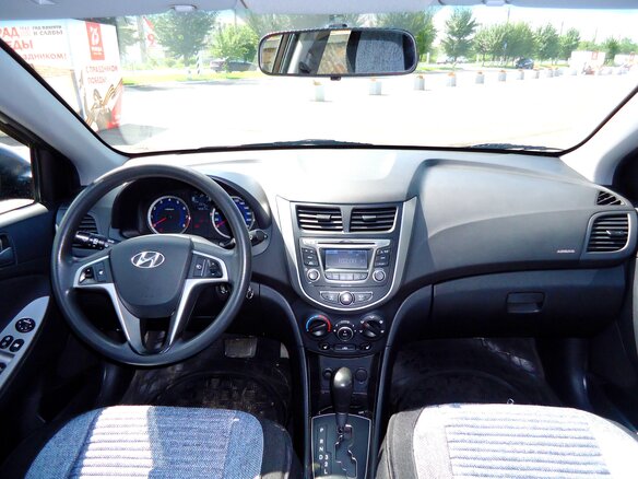 2016 Hyundai Solaris I Рестайлинг, коричневый, 945000 рублей - вид 11