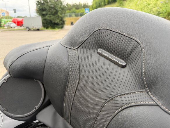 2021 Harley-Davidson CVO Road Glide, чёрный, 3500000 рублей - вид 21