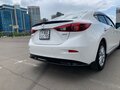 2018 Mazda Axela III Рестайлинг, белый, 1350000 рублей - вид 11