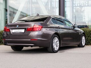 2012 BMW 5 серии 520i VI (F10/F11/F07), коричневый, 1370000 рублей, вид 2