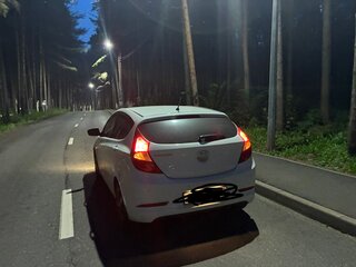 2016 Hyundai Solaris I Рестайлинг, белый, 1000000 рублей, вид 5