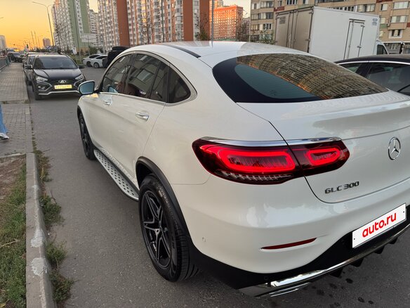 2022 Mercedes-Benz GLC Coupe 300 I (C253) Рестайлинг, белый, 6200000 рублей - вид 4