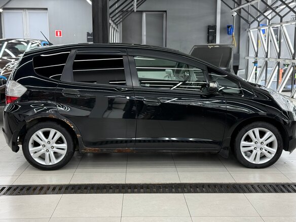 2009 Honda Fit II, чёрный - вид 3