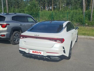 2022 Kia K5 III, белый, 3150000 рублей, вид 4