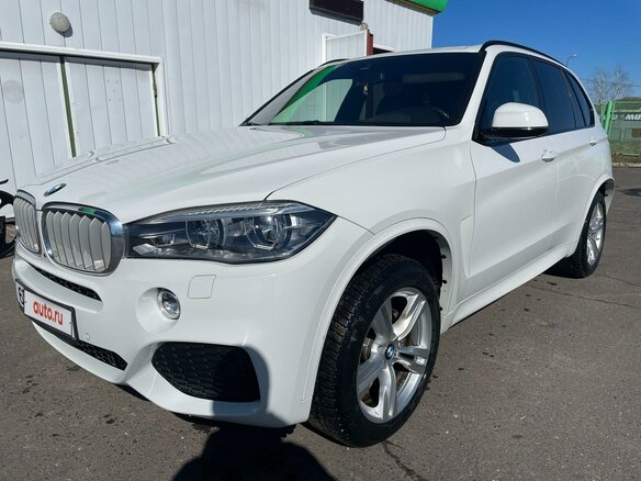 2017 BMW X5 40d III (F15), белый, 4570000 рублей - вид 3