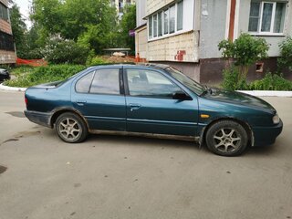 1993 Nissan Primera I (P10), зелёный, 120000 рублей, вид 3