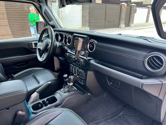 2021 Jeep Wrangler IV (JL), белый, 6400000 рублей - вид 5
