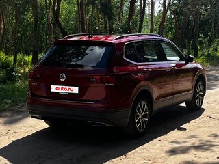 2019 Volkswagen Tiguan Allspace II, красный, 2400000 рублей, вид 5