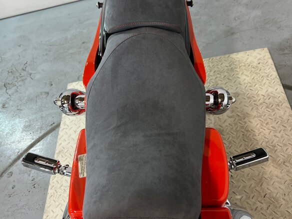 2009 Harley-Davidson CVO, красный, 2100000 рублей - вид 10