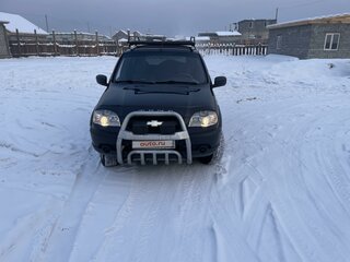 2012 Chevrolet Niva I Рестайлинг, коричневый, 700000 рублей, вид 1