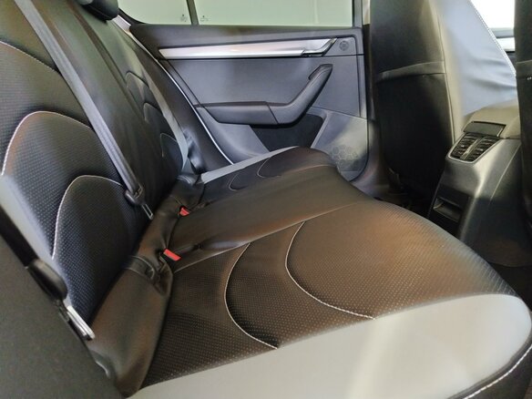 2013 Skoda Octavia III (A7), серебристый - вид 18
