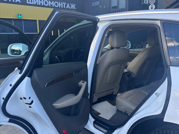 2011 Audi Q5 8tiptronic I (8R), белый - вид 17