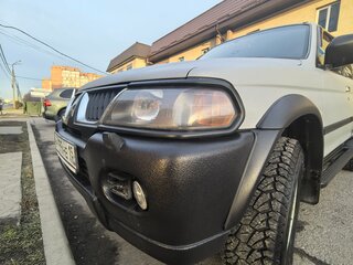 2004 Mitsubishi Pajero Sport I, серебристый, 980000 рублей, вид 2
