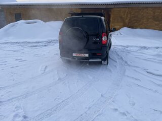 2012 Chevrolet Niva I Рестайлинг, коричневый, 700000 рублей, вид 3
