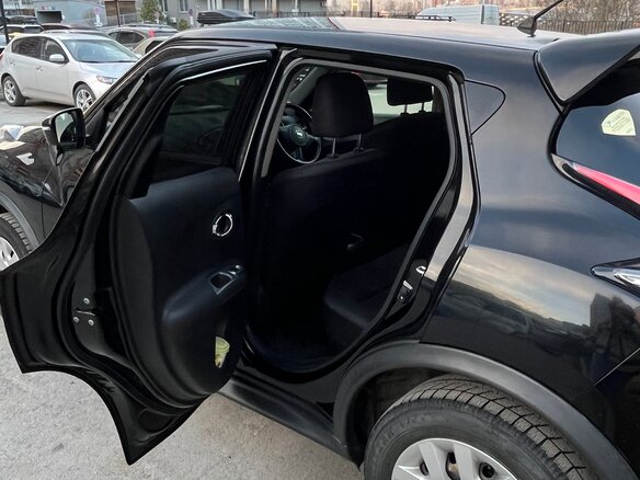 2015 Nissan Juke I Рестайлинг, чёрный, 1450000 рублей - вид 9