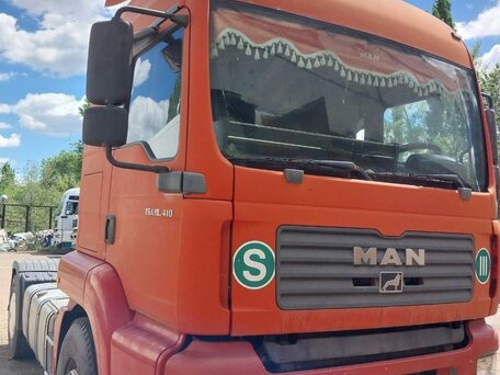 2003 MAN 18, красный, 4500000 рублей, вид 1