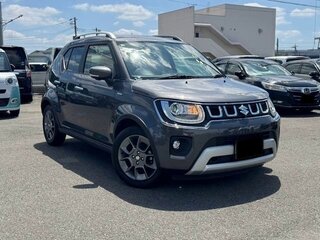 2023 Suzuki Ignis III Рестайлинг, серебристый, 896200 рублей, вид 1