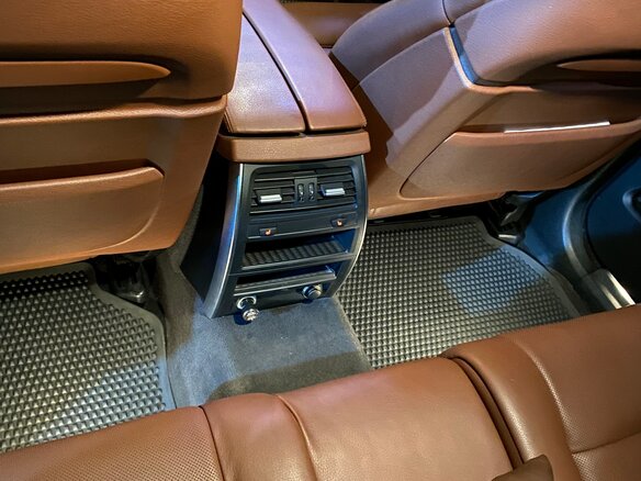 2012 BMW 5 серии 530d xDrive VI (F10/F11/F07), серый - вид 13