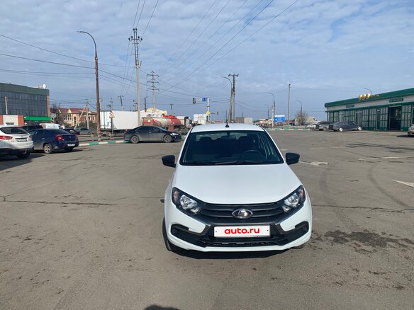 2024 Lada (ВАЗ) Granta I Рестайлинг, белый, 810000 рублей - вид 1