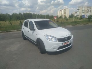 2013 Renault Sandero I, белый, 500000 рублей, вид 2