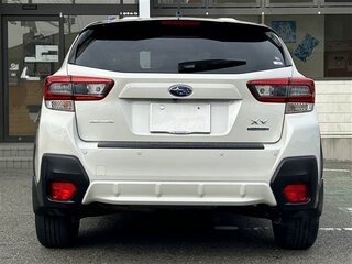 2022 Subaru XV II Рестайлинг, белый, 1382000 рублей, вид 3