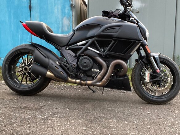 2015 Ducati Diavel, чёрный, 1400000 рублей - вид 3