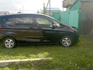 2021 Honda Freed II Рестайлинг, чёрный, 1800000 рублей, вид 3