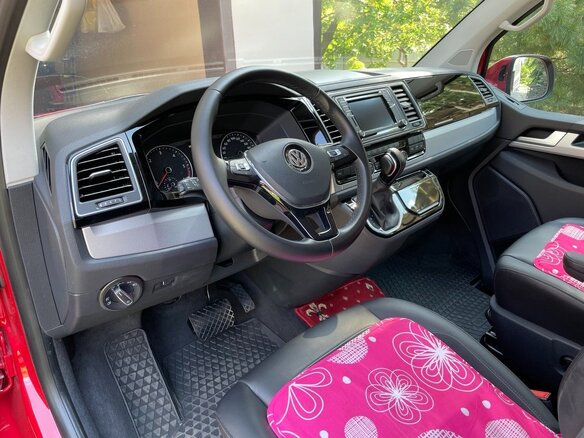 2018 Volkswagen Multivan T6, красный, 7000000 рублей - вид 7