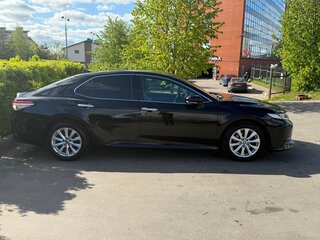 2020 Toyota Camry VIII (XV70), чёрный, 2850000 рублей, вид 4