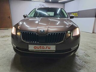 2018 Skoda Octavia III (A7) Рестайлинг, коричневый, 1630000 рублей, вид 1