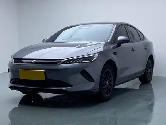 2025 BYD Qin Plus EV 420 I Рестайлинг, серый, 1710000 рублей - вид 2
