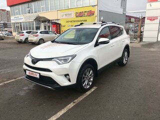 2017 Toyota RAV4 IV (XA40) Рестайлинг, белый, 2950000 рублей, вид 2
