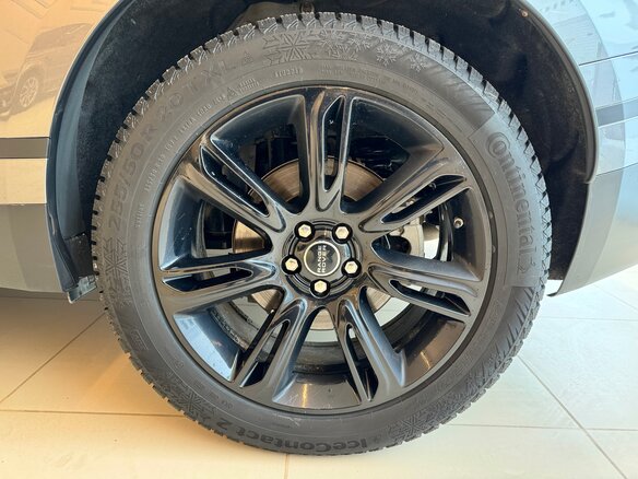 2017 Land Rover Range Rover Velar I, серый, 4600000 рублей - вид 6