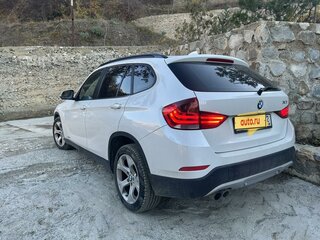 2014 BMW X1 20i I (E84) Рестайлинг, белый, 2000000 рублей, вид 3