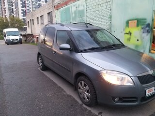 2010 Skoda Roomster I Рестайлинг, серый, 640000 рублей, вид 4