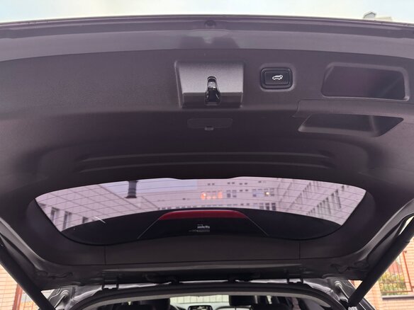 2019 Hyundai Santa Fe IV, серый, 3700000 рублей - вид 13
