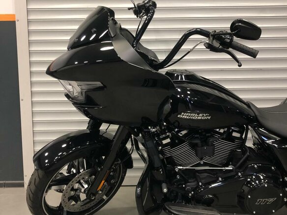 2025 Harley-Davidson Road Glide, чёрный, 3850000 рублей - вид 6
