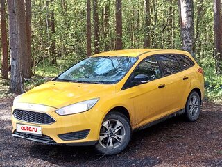 2016 Ford Focus III Рестайлинг, жёлтый, 650000 рублей, вид 2