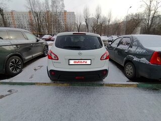 2011 Nissan Qashqai I Рестайлинг, белый, 900000 рублей, вид 2