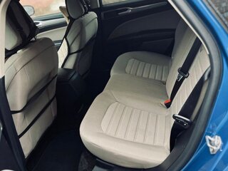 2019 Ford Fusion (North America) II Рестайлинг, белый, 1630000 рублей, вид 5