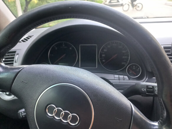 2002 Audi A4 II (B6), синий, 620000 рублей - вид 5