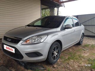 2010 Ford Focus II Рестайлинг, серебристый, 380000 рублей, вид 1