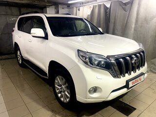 2014 Toyota Land Cruiser Prado 150 Series Рестайлинг 1, белый, 3400000 рублей, вид 4